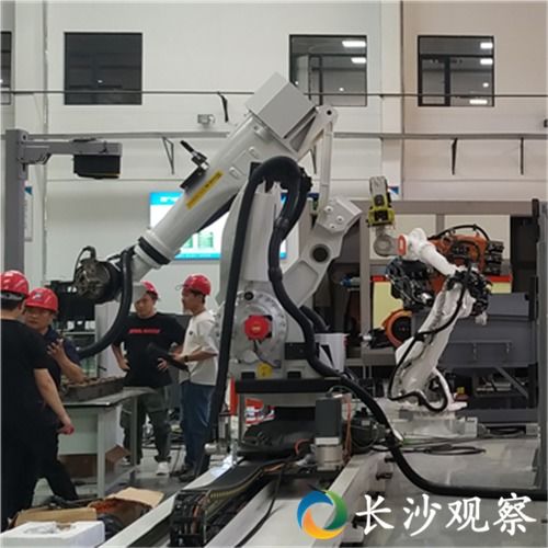 關(guān)鍵核心技術(shù)是怎樣煉成的 ②丨長(zhǎng)沙如何造就機(jī)器人‘中國大腦’ 賦能工程機(jī)械設(shè)備研發(fā)